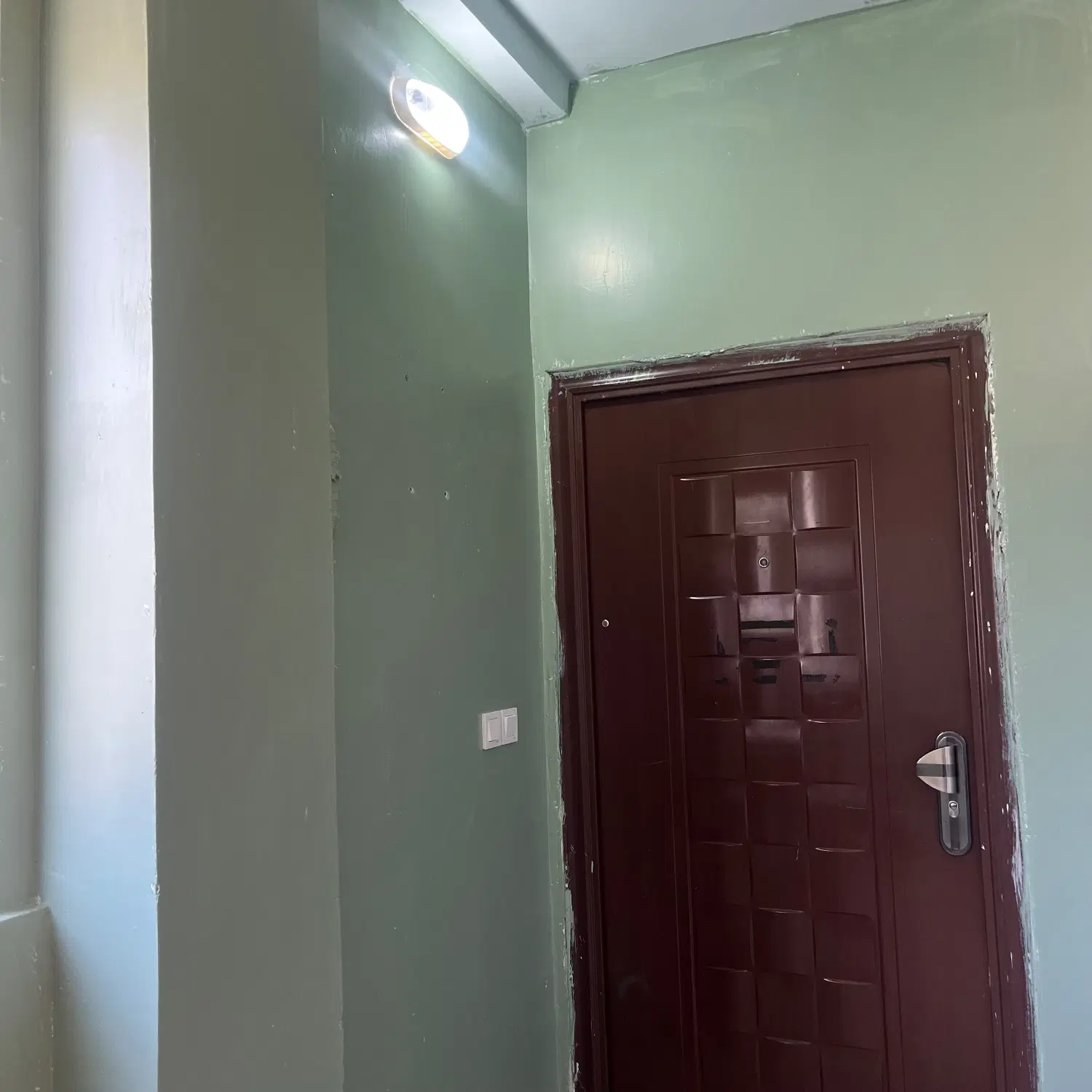 ۱۰۰متر تجاری بین شهدا و چهارراه بانک