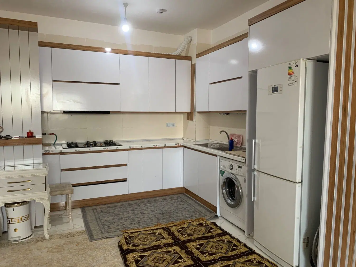 فروش آپارتمان _ ۱۰۴ متر_ آزادی ۲۰