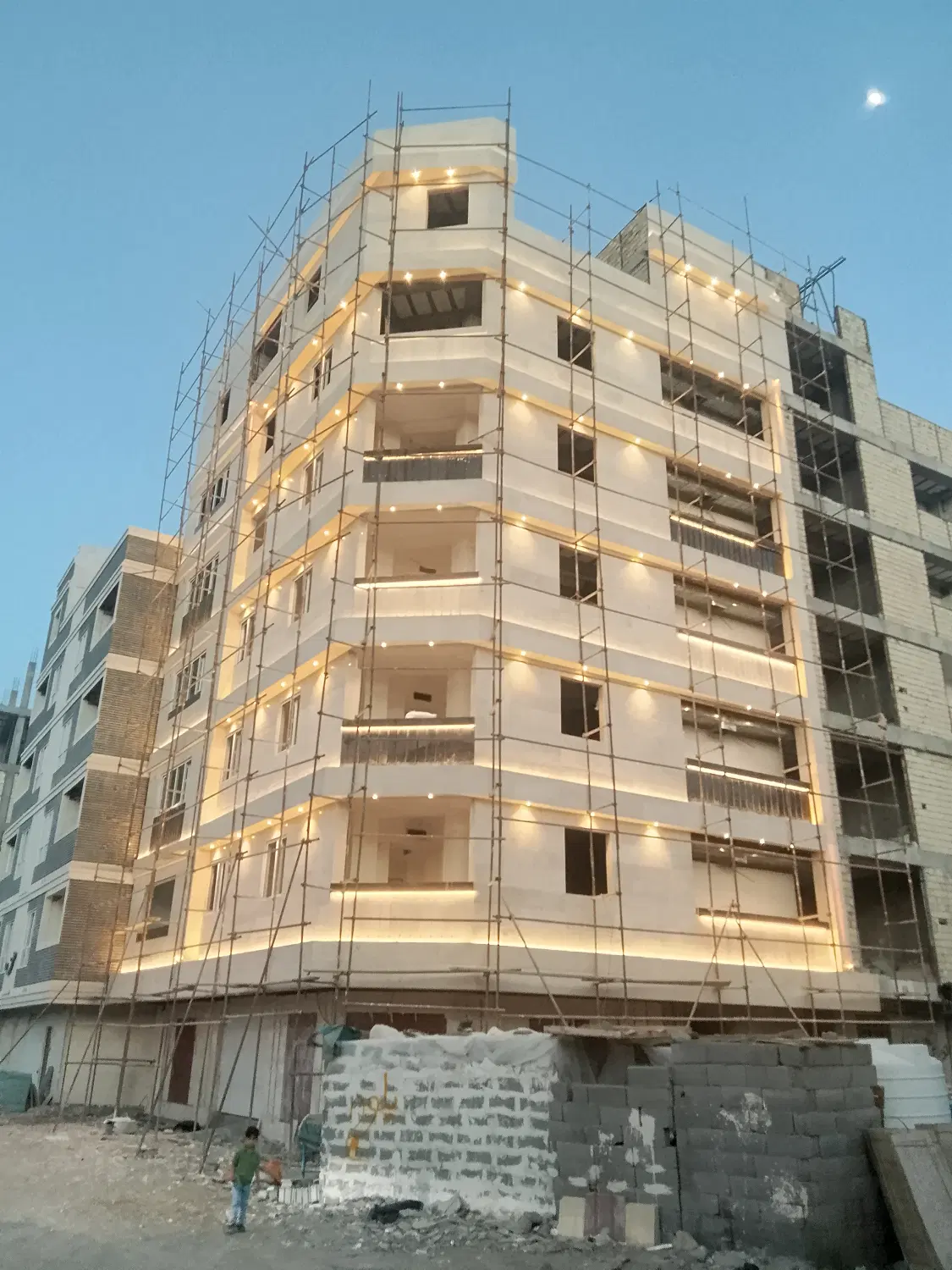 آپارتمان ویلا3 پیروزی9