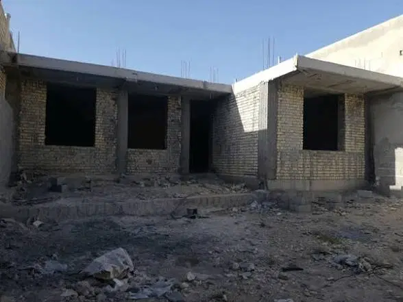 ساختمان اسکلت بتون نیمساز خیابان کهنوجی