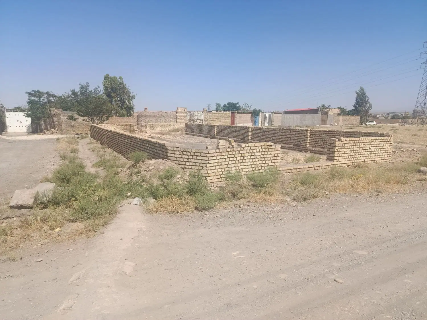 زمین فروشن ناجی اباد