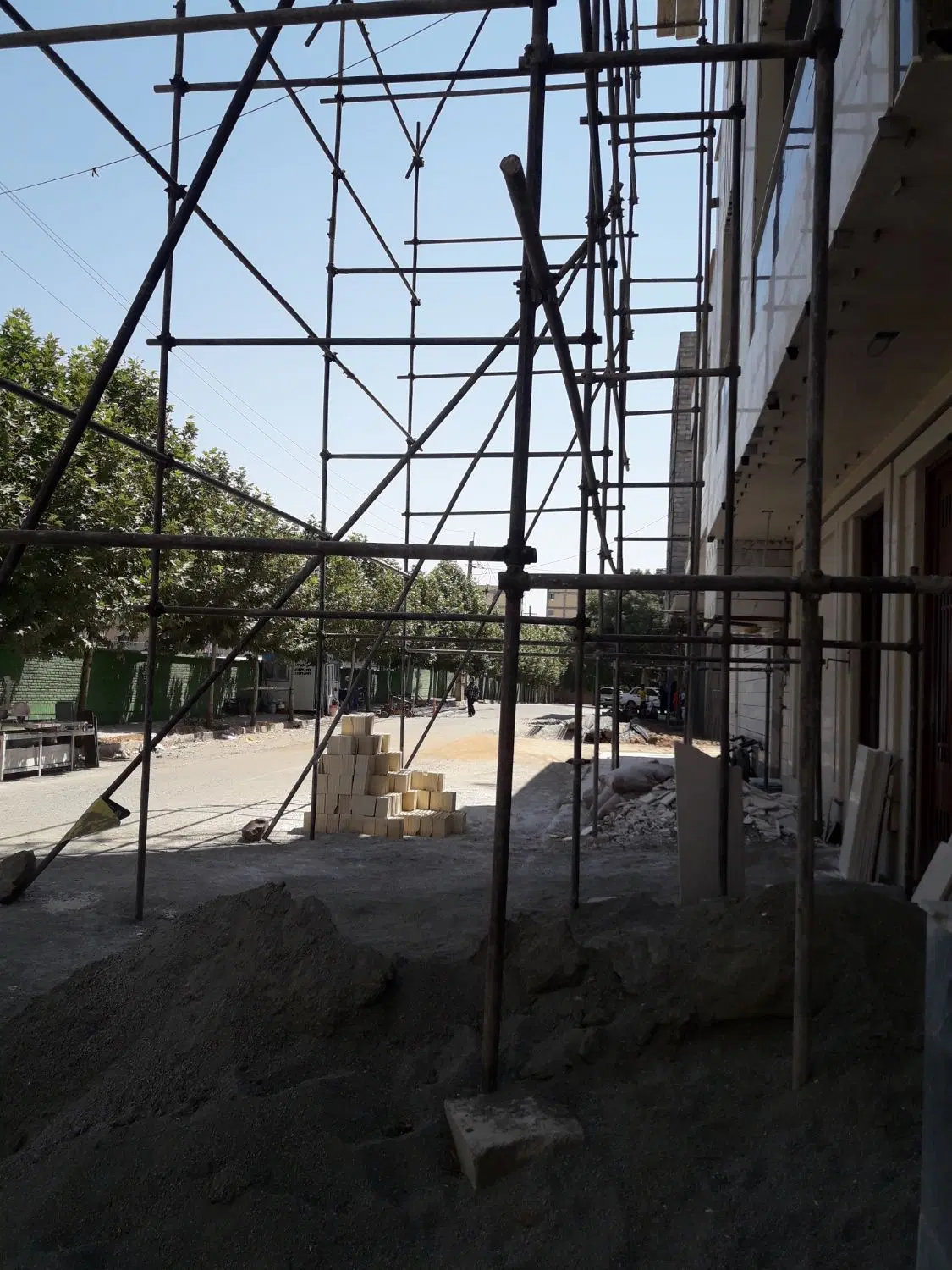 مغازه ۱۲ متری