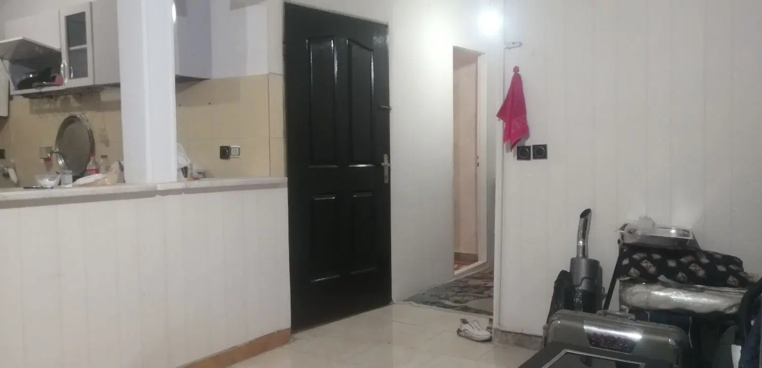 خونه ۷۵ متری دوخوابه کاغذ دیواری