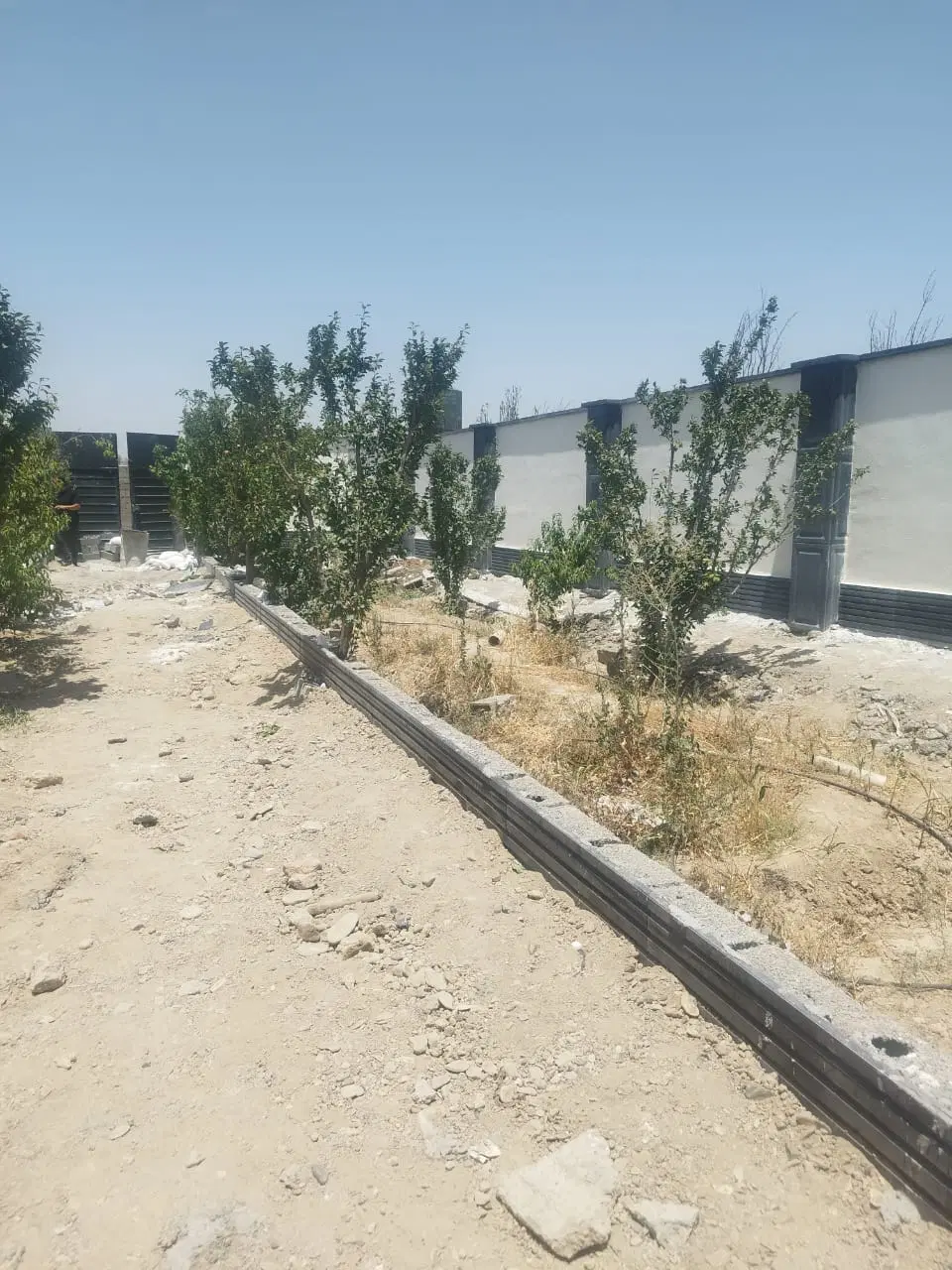 ۵۰۰ متر اسفنداباد برق گاز محوطه تکمیل