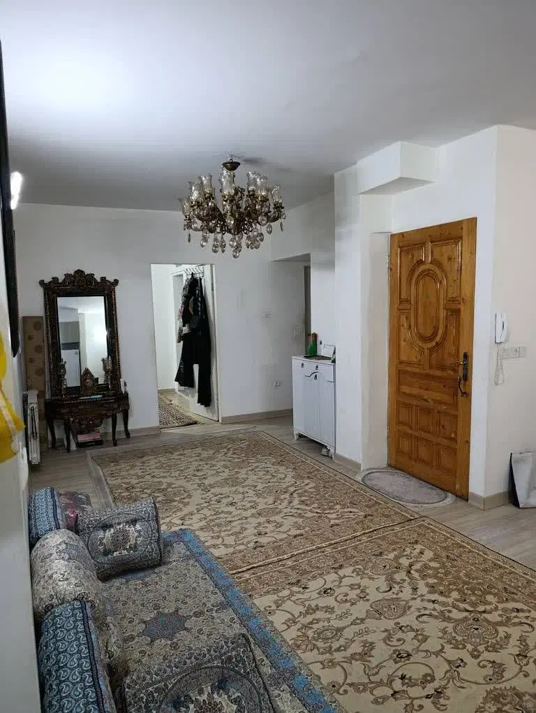 آپارتمان ۷۸ متری دو خواب خیابان ثارالله
