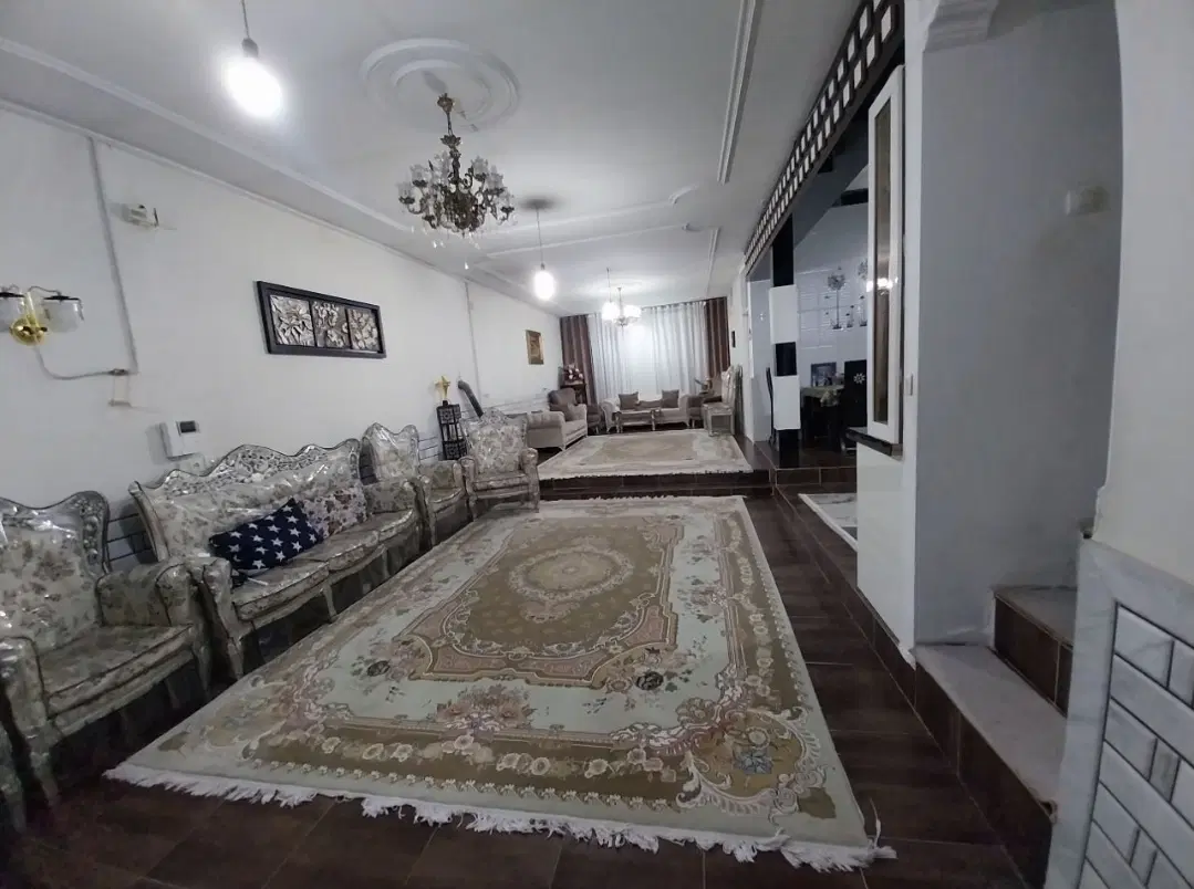 ویلایی گلدشت شرقی