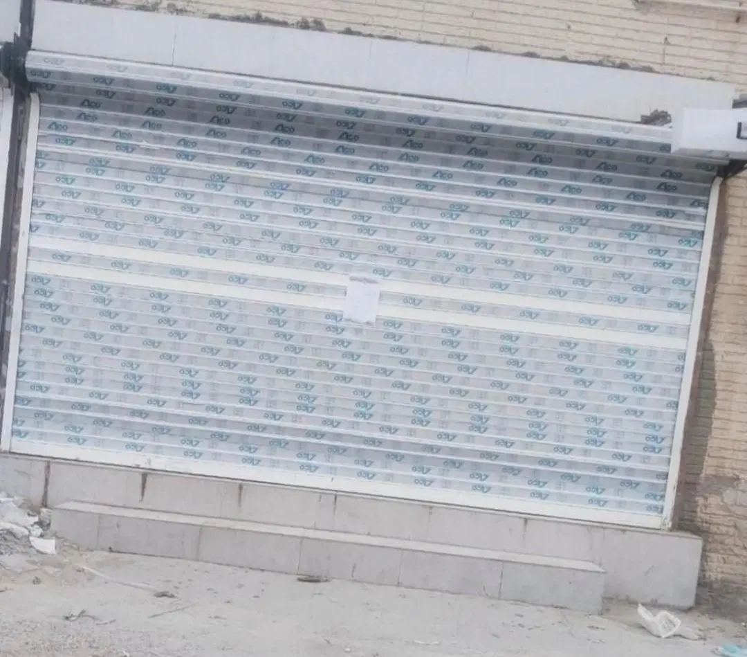 مغازه سر خیابان اصلی فضیلت