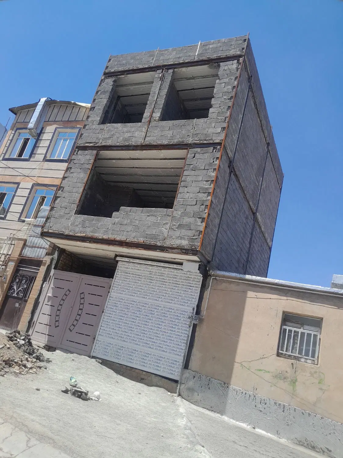 مغازه 90 متری
