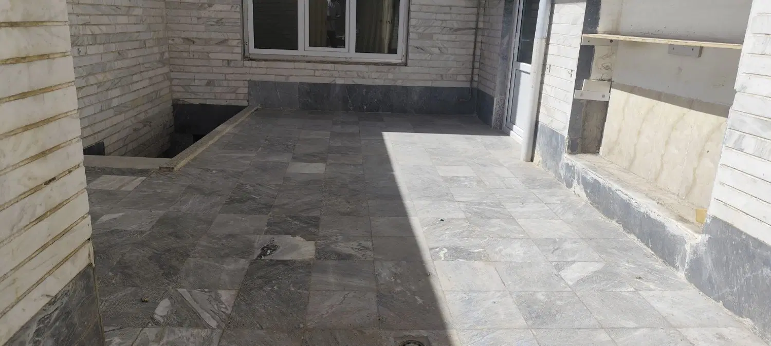 فروش یک واحد آپارتمان همکف