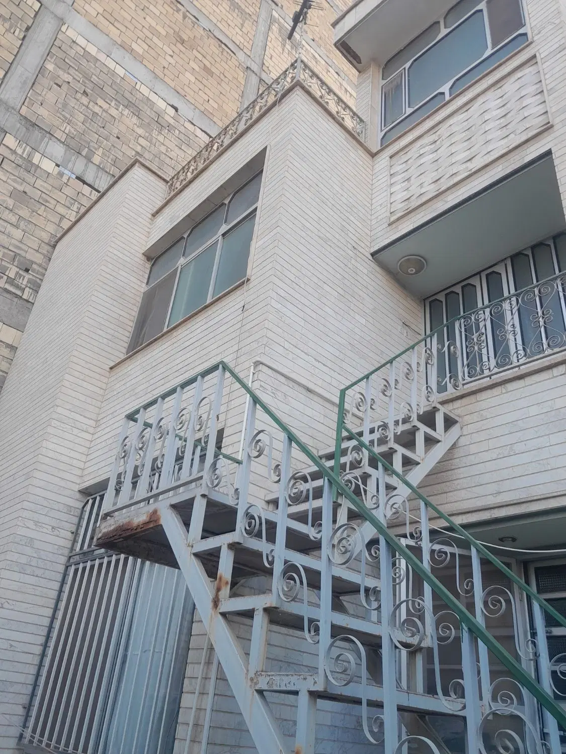 اجاره واحد مسکونی