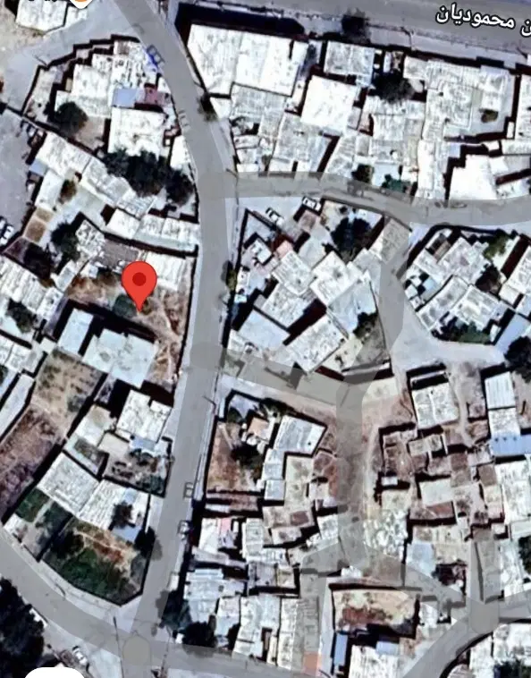 زمین در داخل بافت