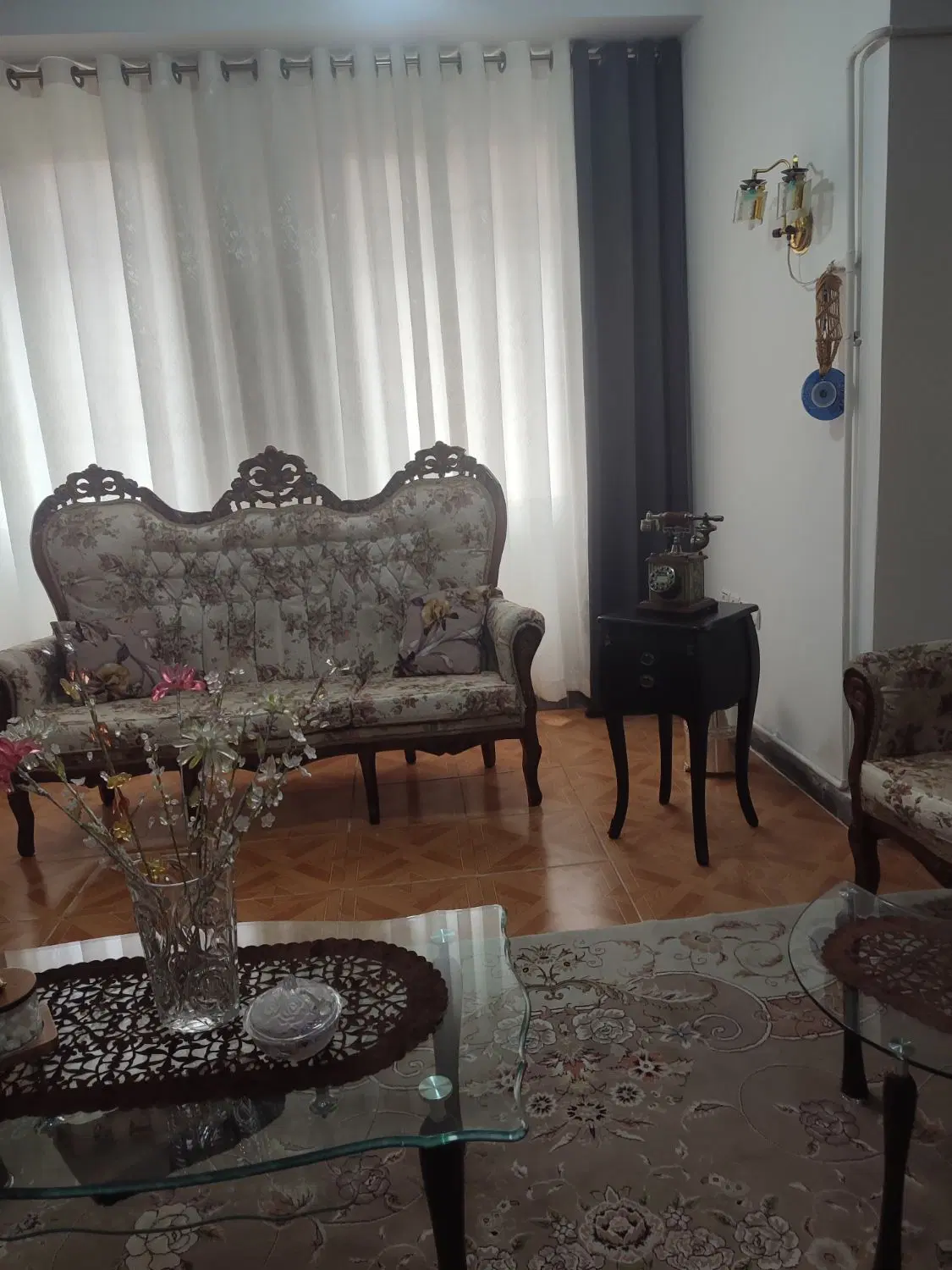84 متری بازارچه