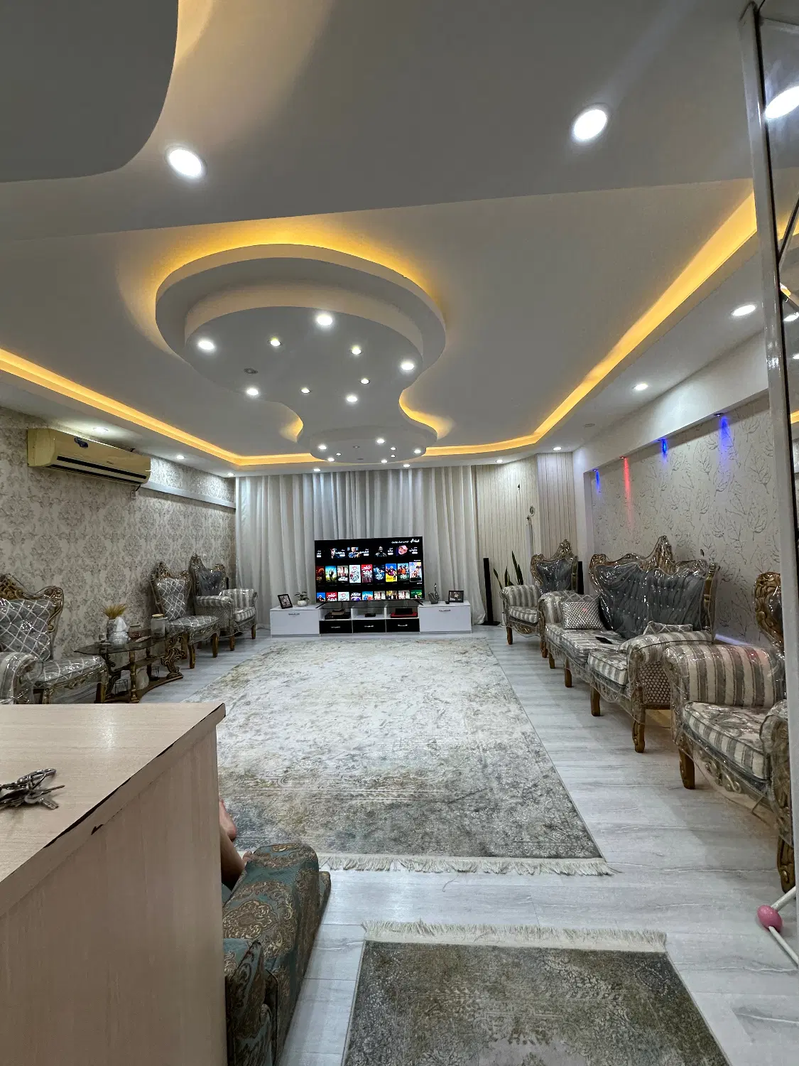 خانه اپارتمانی دارم بجاش ویلایی قدیمی معاوضه