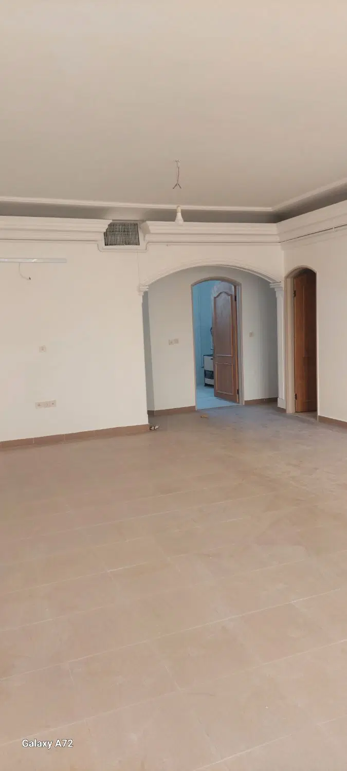 آپارتمان  ۸۰ متری  ، دو خواب
