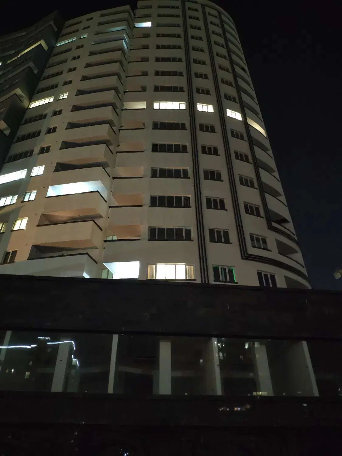 آپارتمان نوساز کوهک برج برند