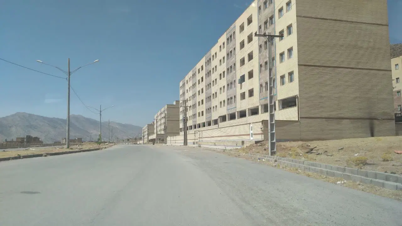 آپارتمان طاق‌گستران