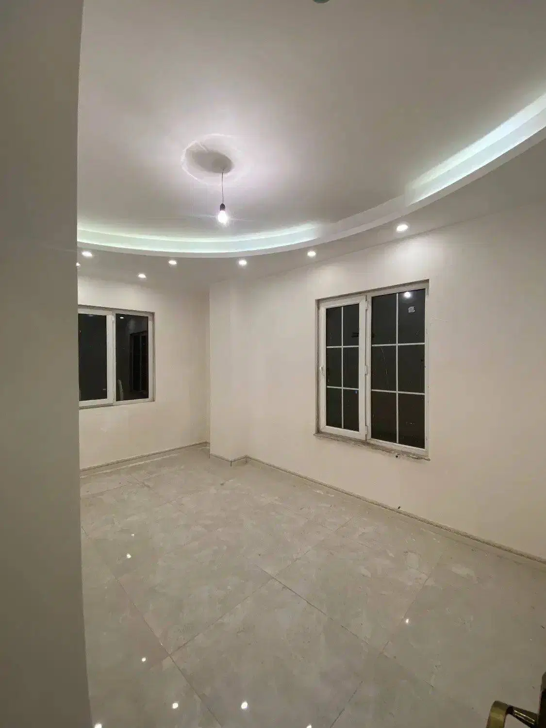 ۱۶۱ متر طبقه ۴ تکواحدی در سعدی