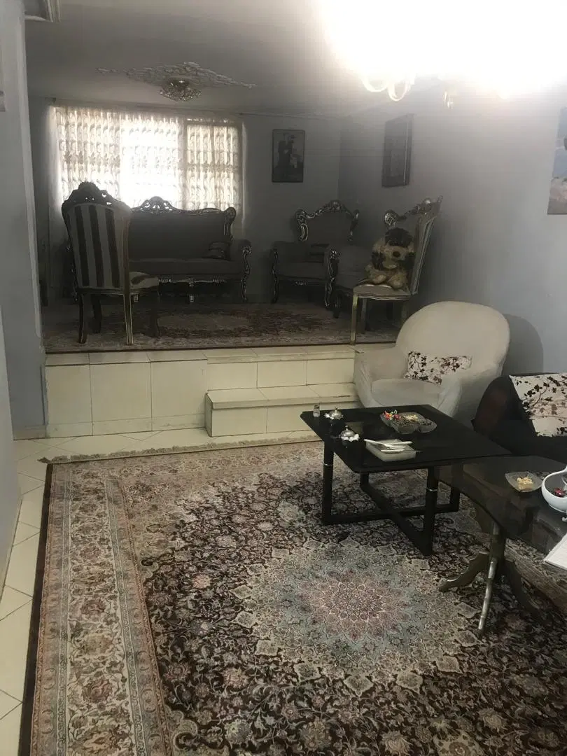 ۹۵ متراپارتمان تک واحدی طبقه اول باپارکینگ وانباری