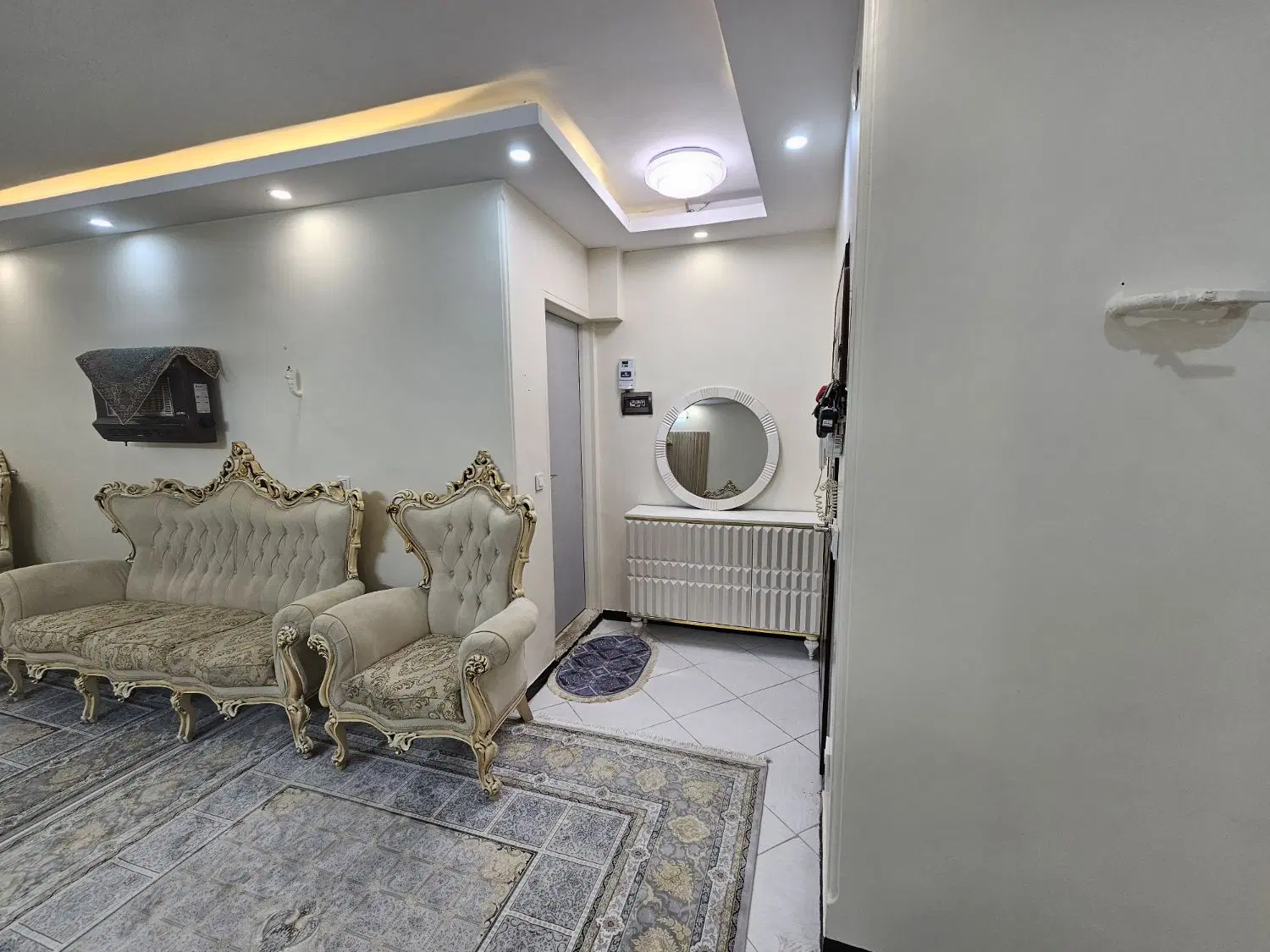 آپارتمان سرهنگ آبادی ارادتی
