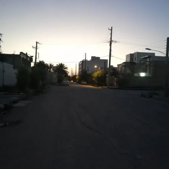 زمین وسط محمدصالحی