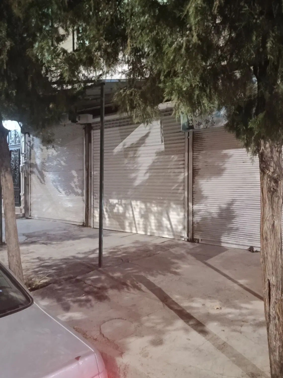 کارمندان ایستگاه 8