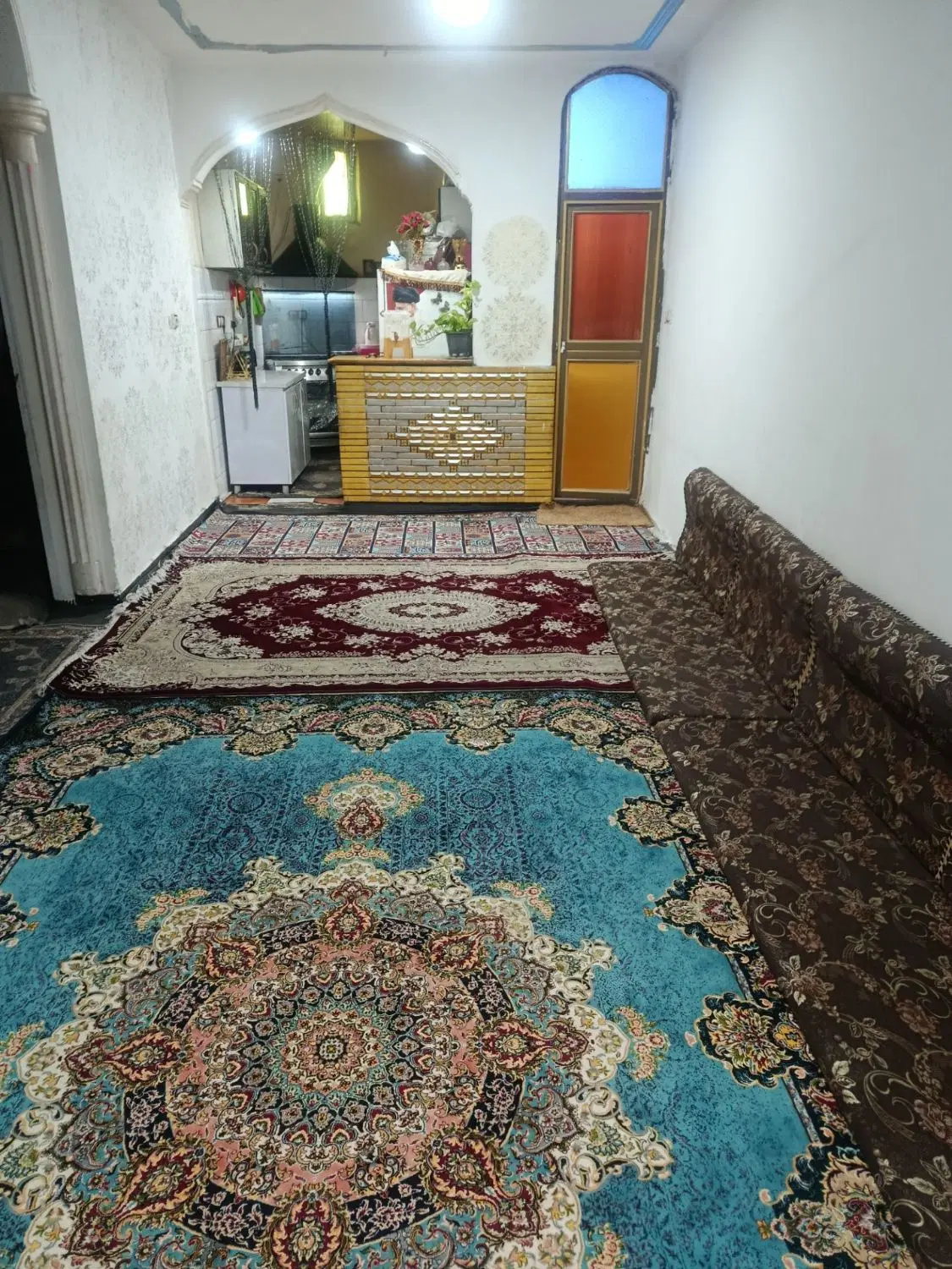 منزل مسکونی طبقه اول خیابان حافظ