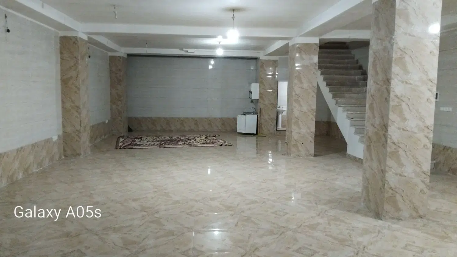 زیر زمین ۱۳۰ متر تمام سرامیک