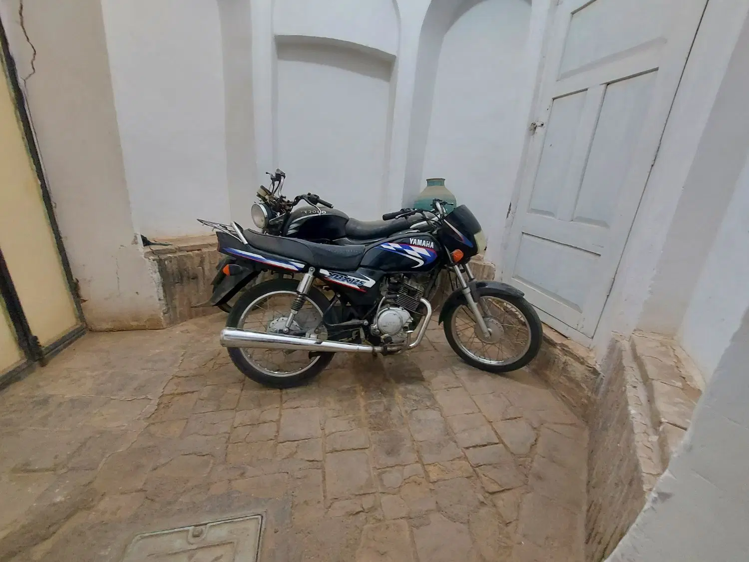 خانه باغ و دامداری