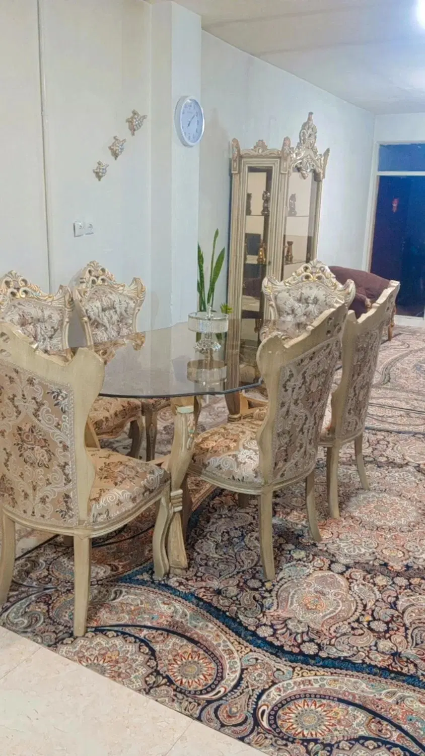 نیازمند به هم خونه خانم بی حاشیه یه اتاق میدم