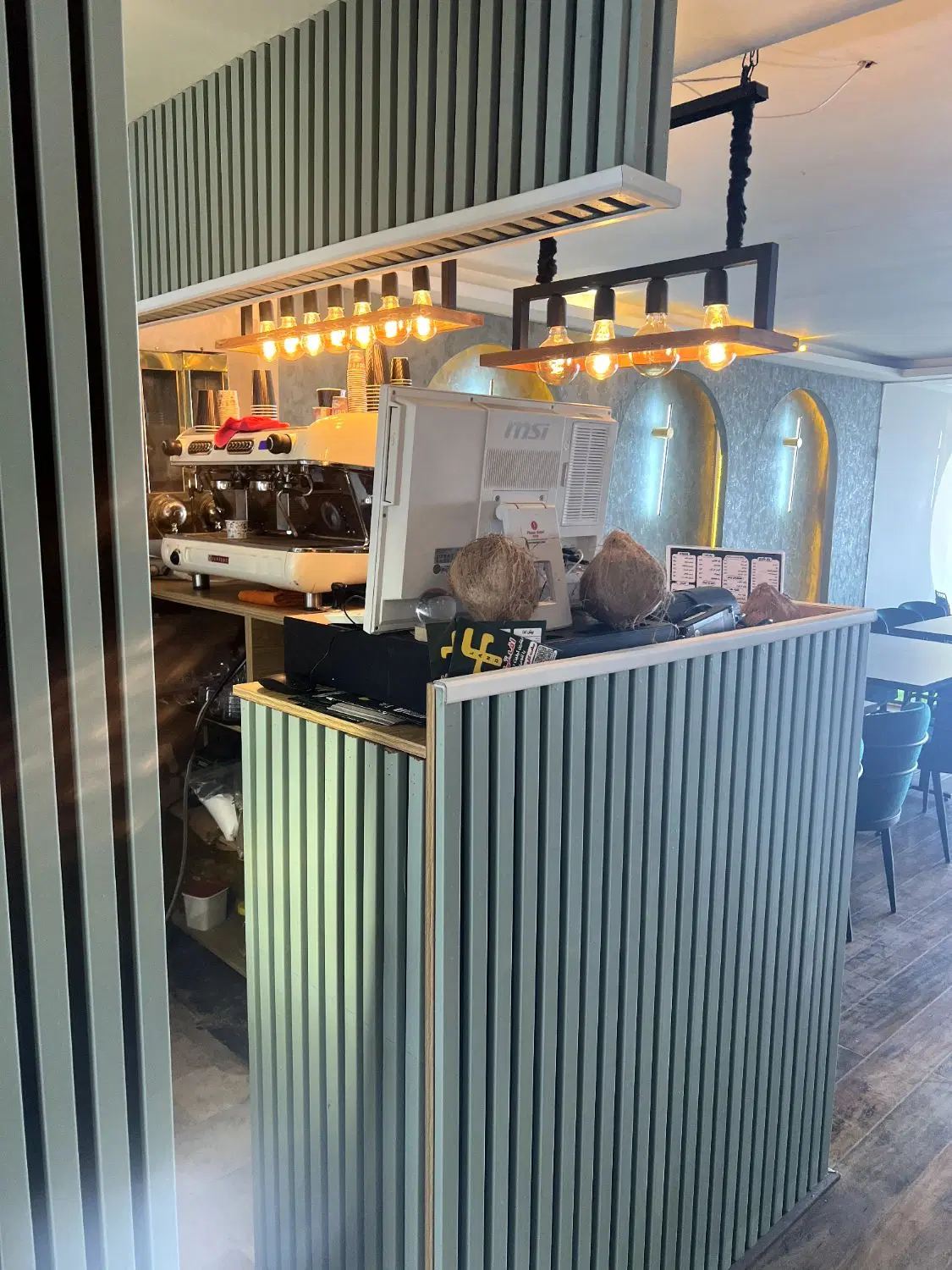 واگذاری کافه فست فود با چشم انداز کل تهران