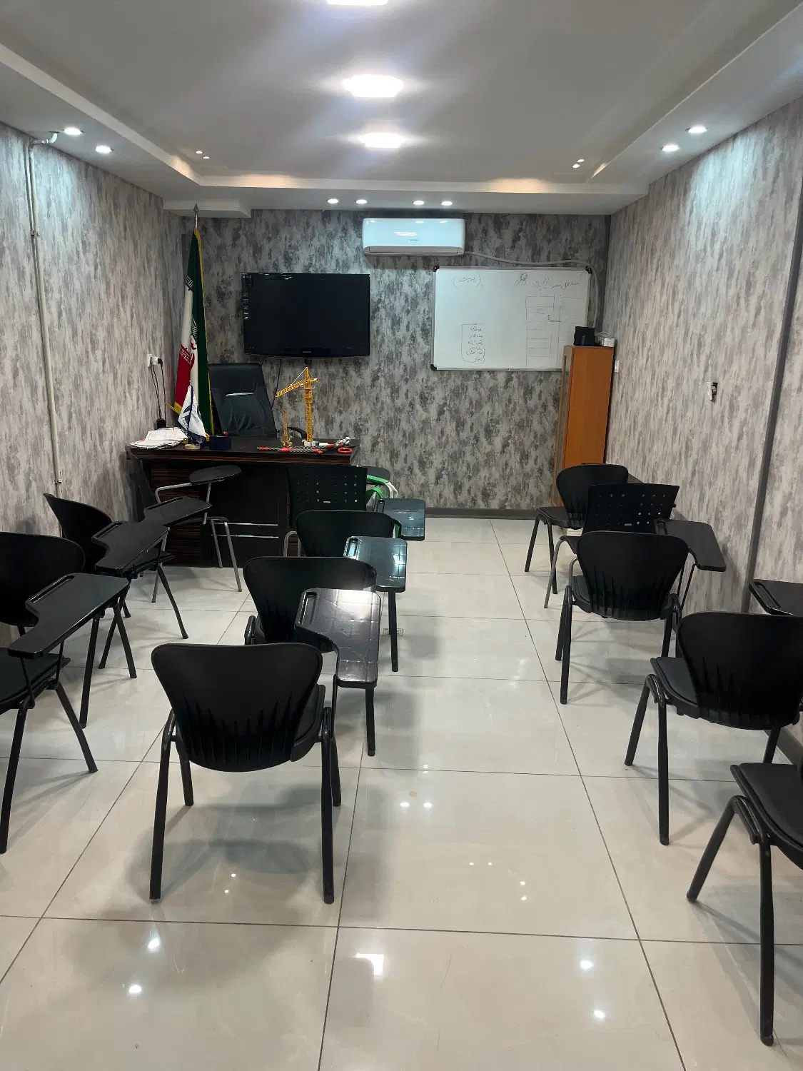 ۳۱متر مغازه تجاری_سهروردی_سیمین
