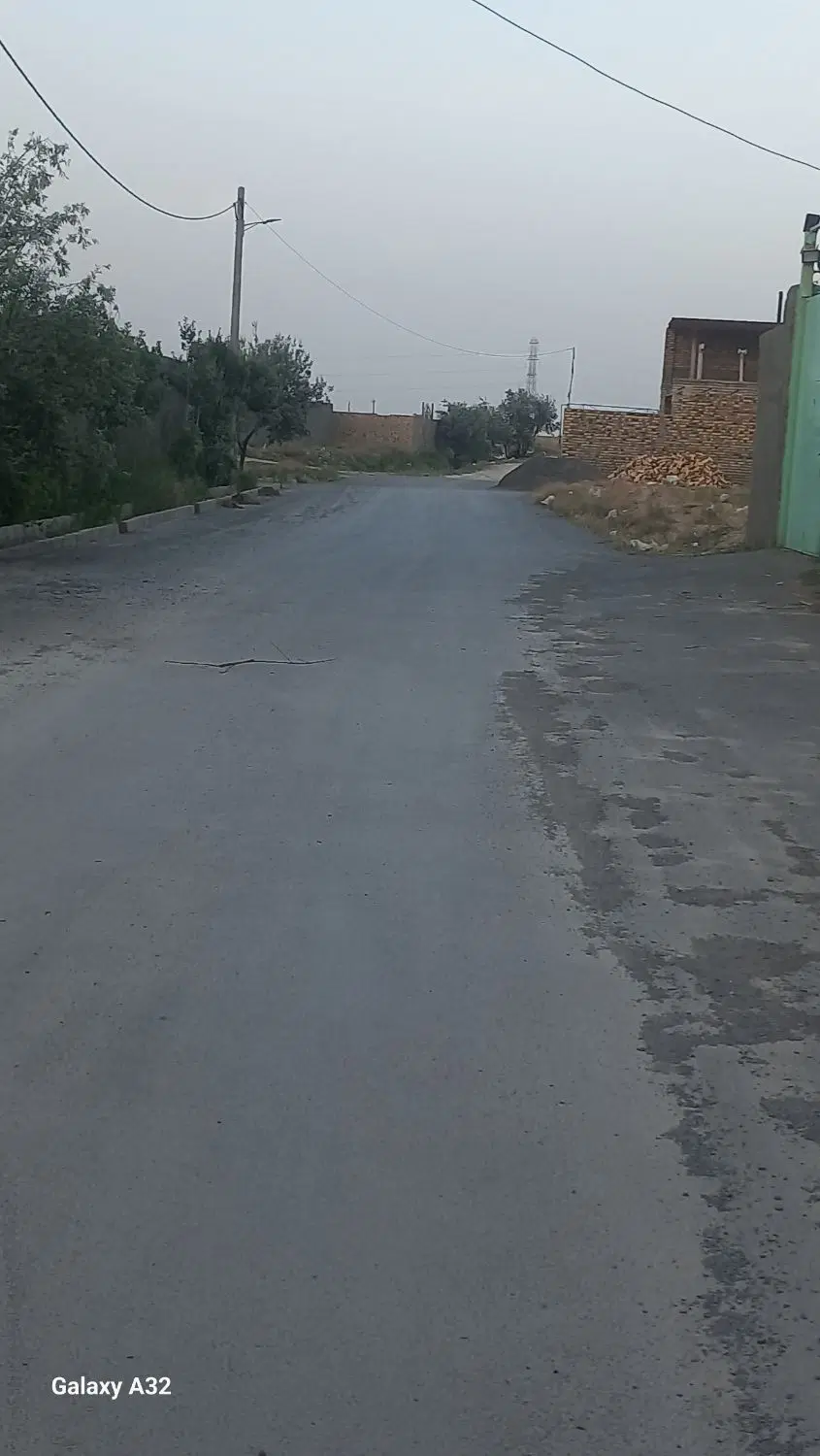 زمین داخل طرح هادی