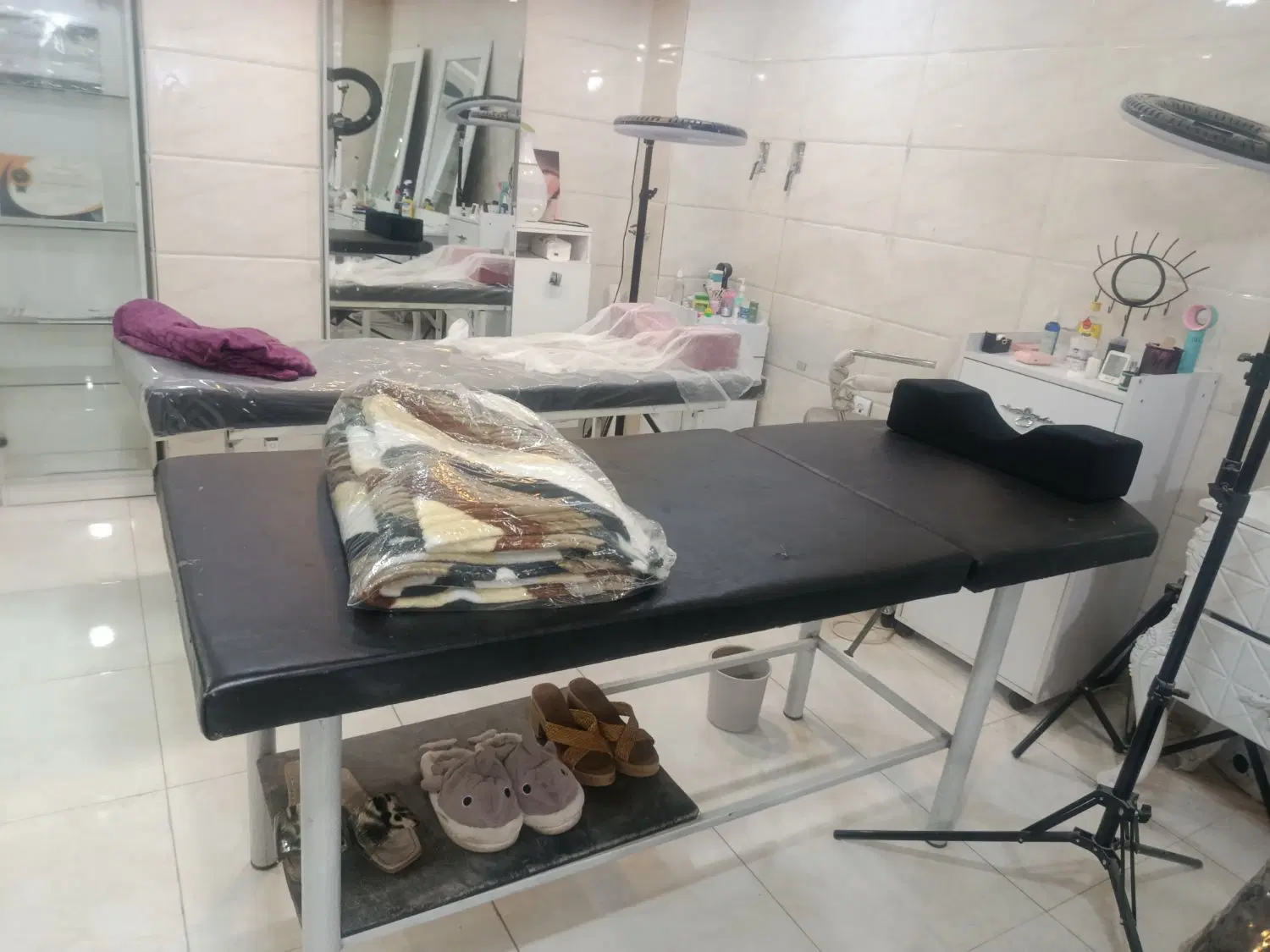 اجاره تخت اکستیشن مژه یاپاکسازی صورت
