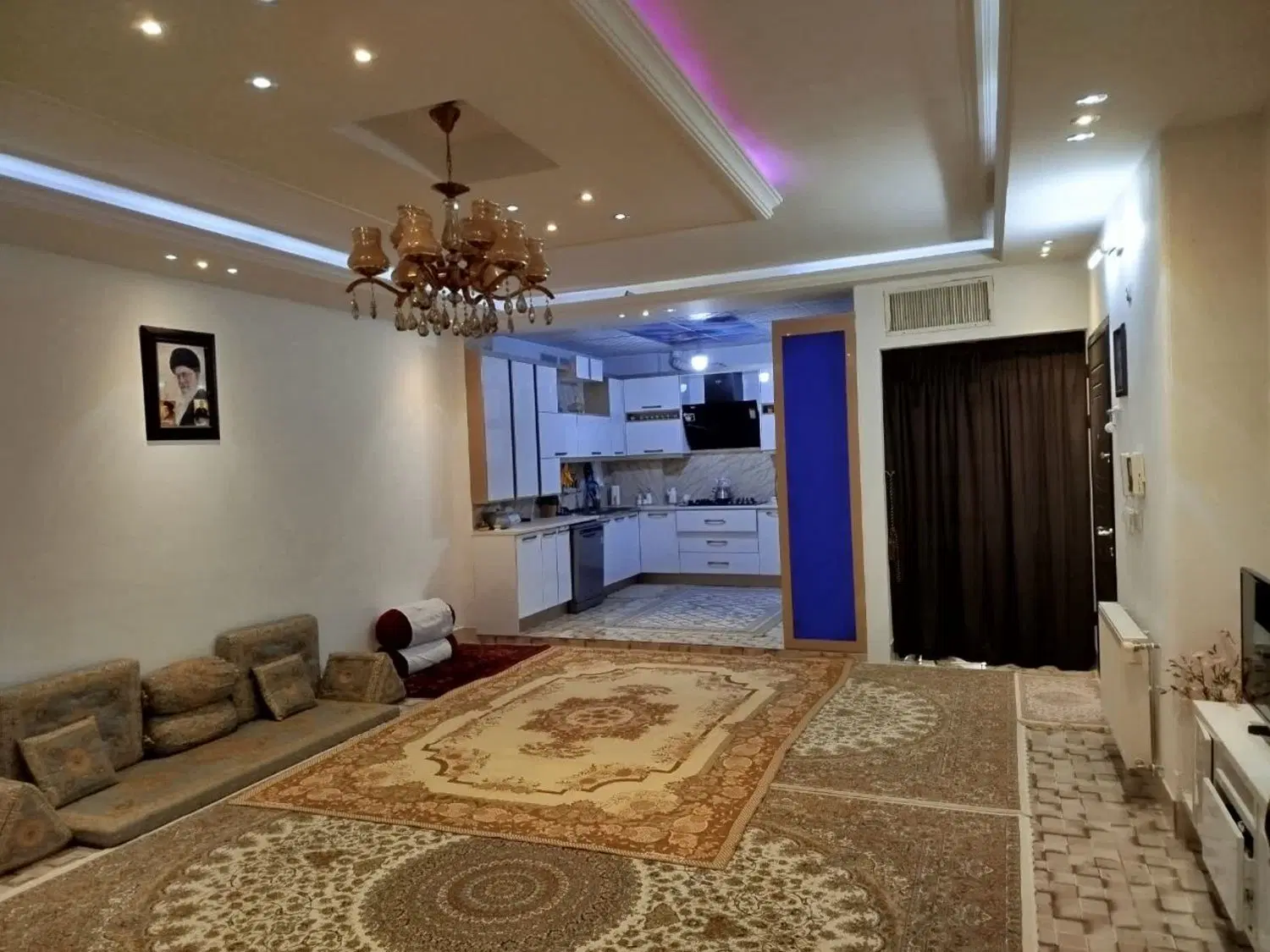 آپارتمان ویلایی (نیازمندی)