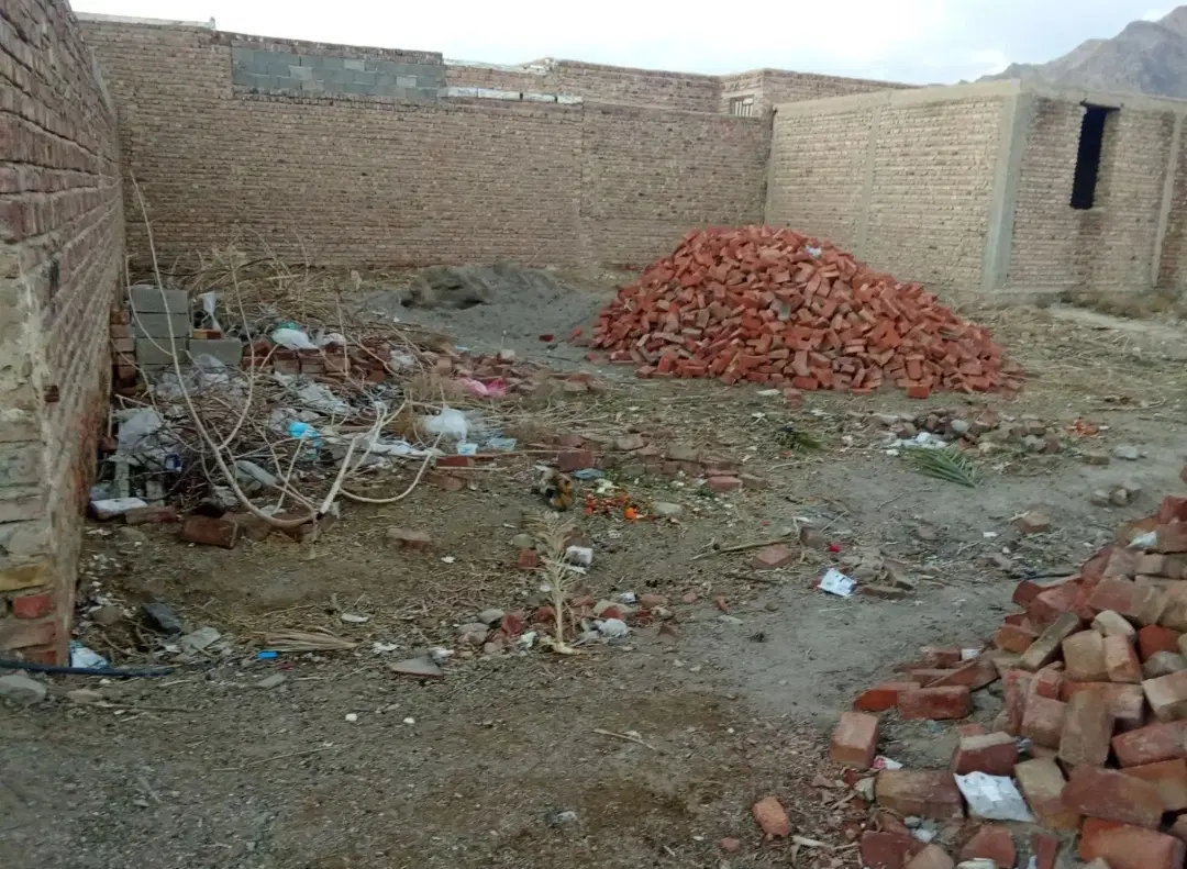 زمین نصرت اباد خاش