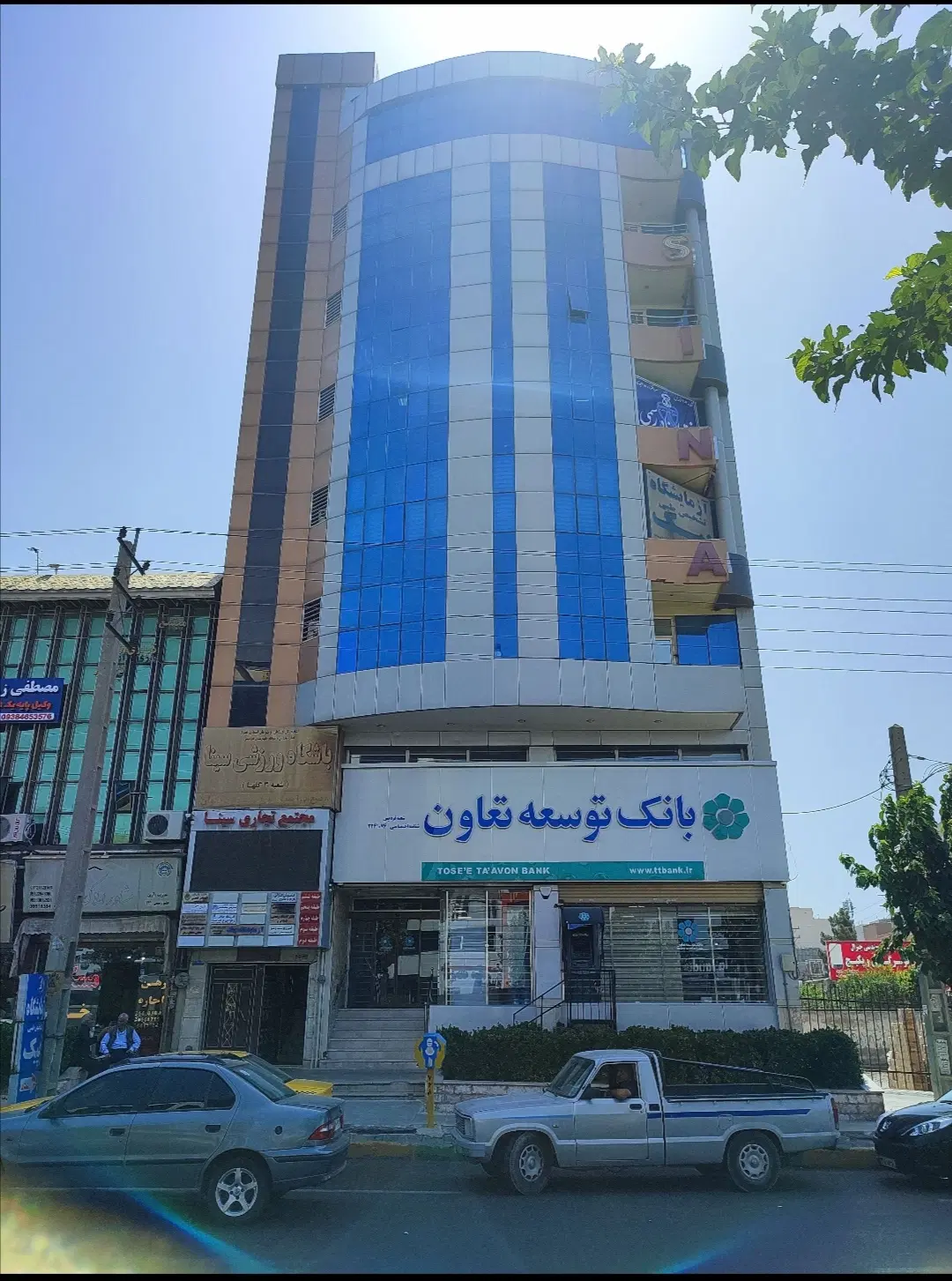 ۴۹ متر دفتر اداری در پر تردد تربن مجتمع منطقه