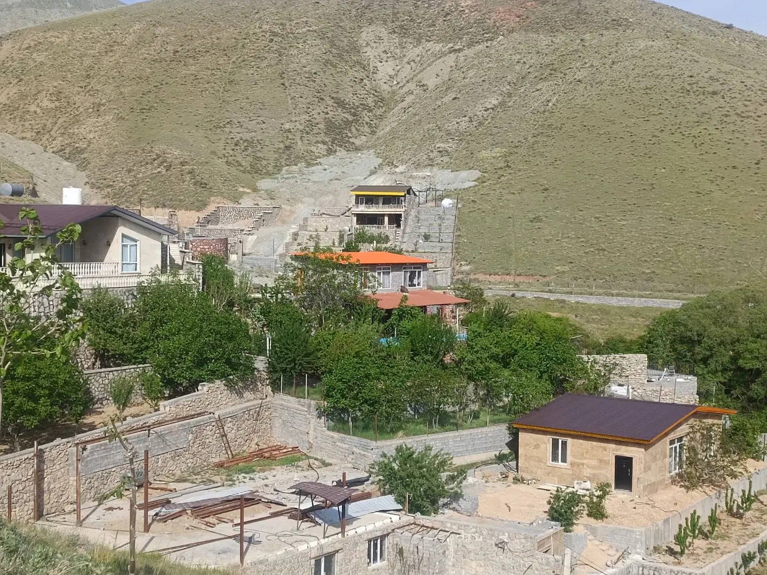 زمین ۸۰۰ متری لواسان بزرگ با آینده
