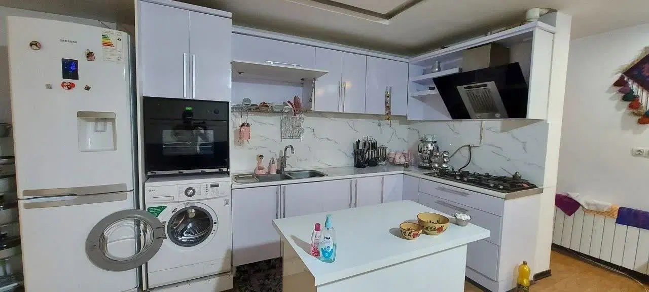 آپارتمان ۸۲ متری پارکینگ سندی کم واحد