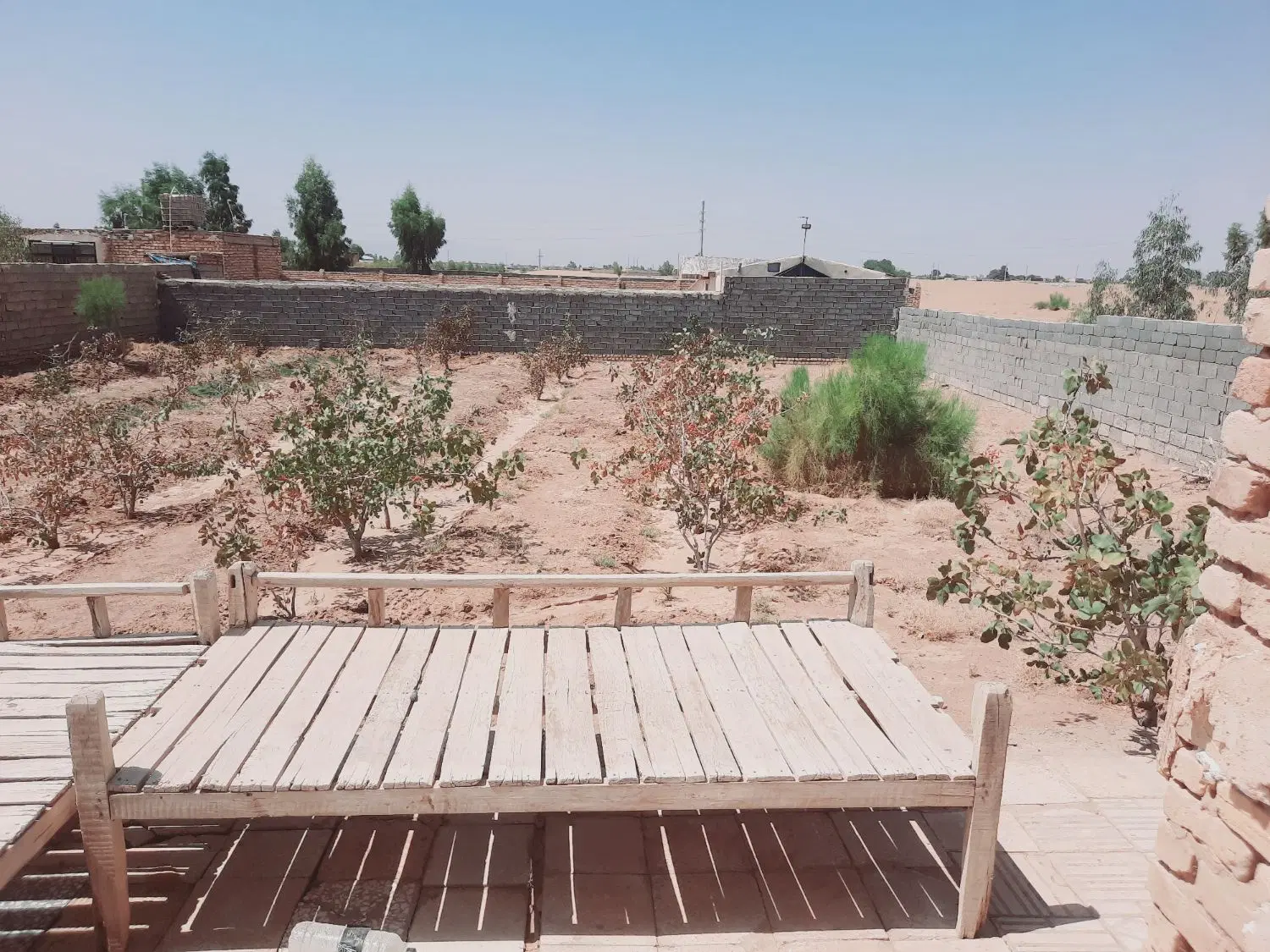 خونه باغ قدیمی