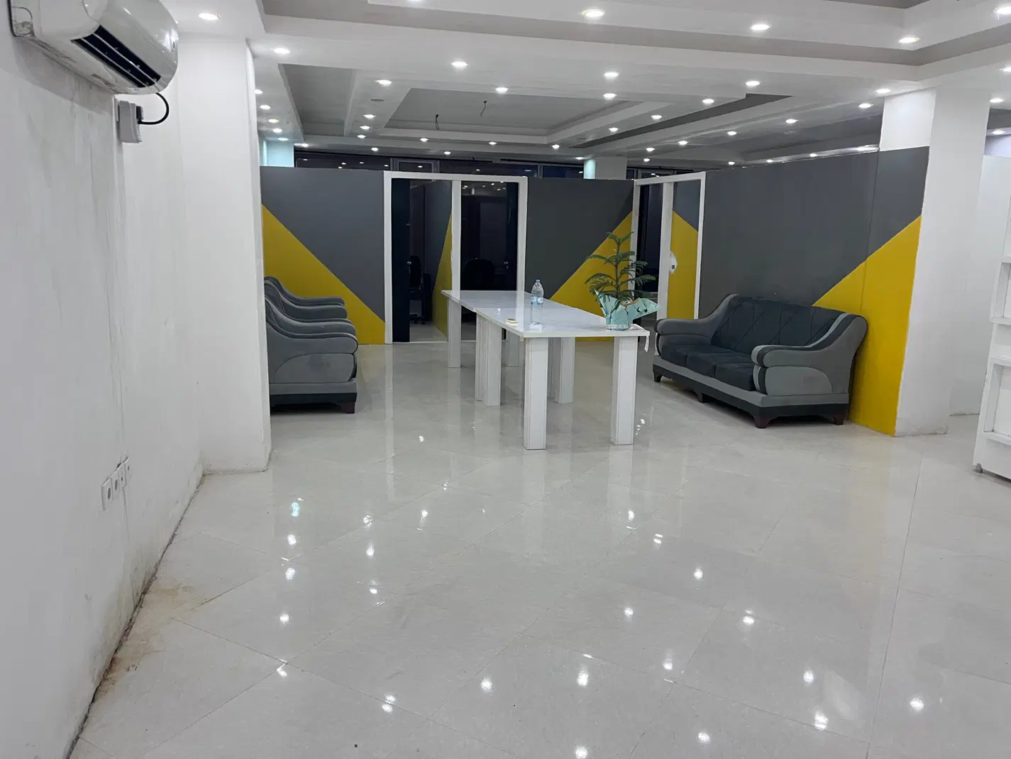 اجاره دفتر کار کامل