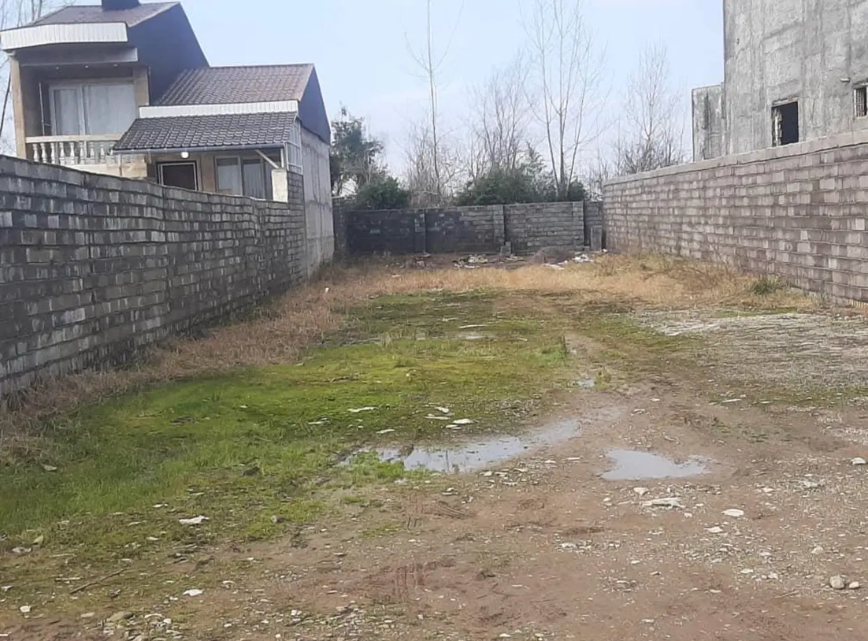 زمین مسکونی لاهیجان با سند تکبرگ