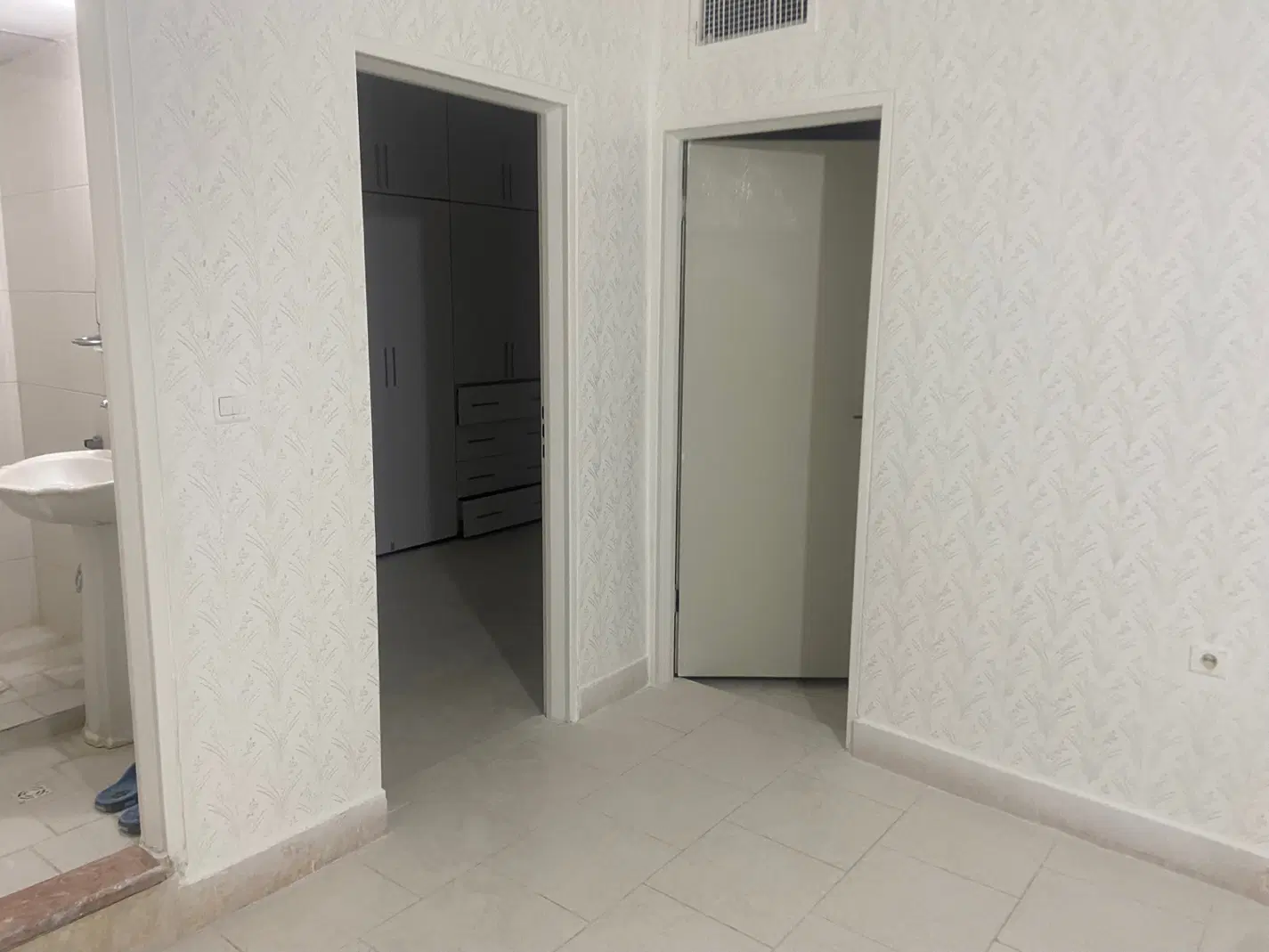 آپارتمان ۹۰ متری دوخواب مینودر