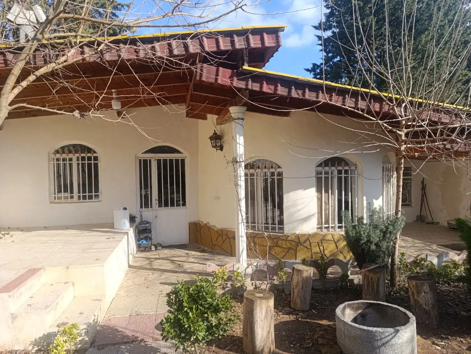 واحد اداری در خیابان اصلی زیتون