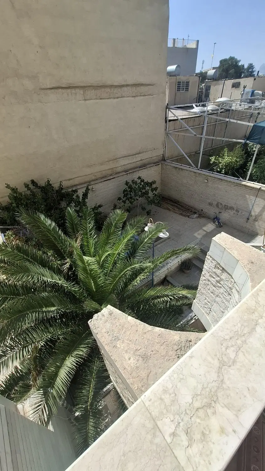 خانه ویلایی سه طبقه