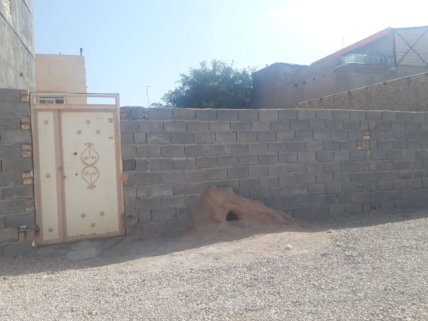زمین مسکونی