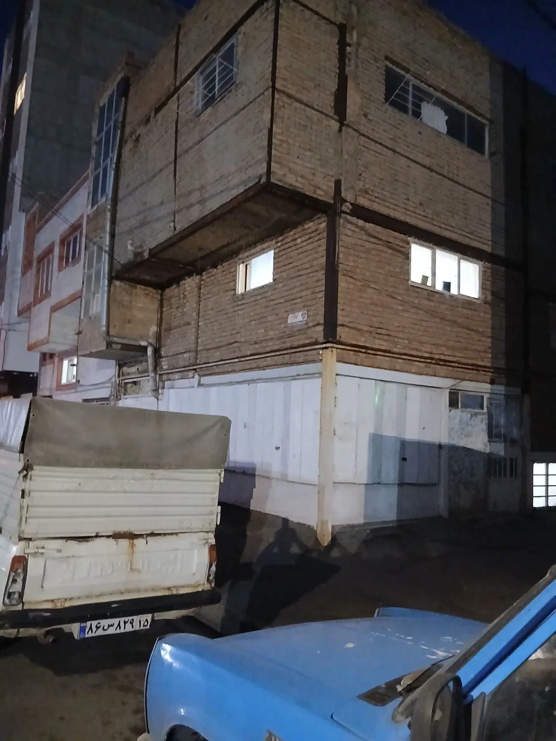 یک باب اپارتمان به مساحت ۶۰متر مربع تک  خوابه
