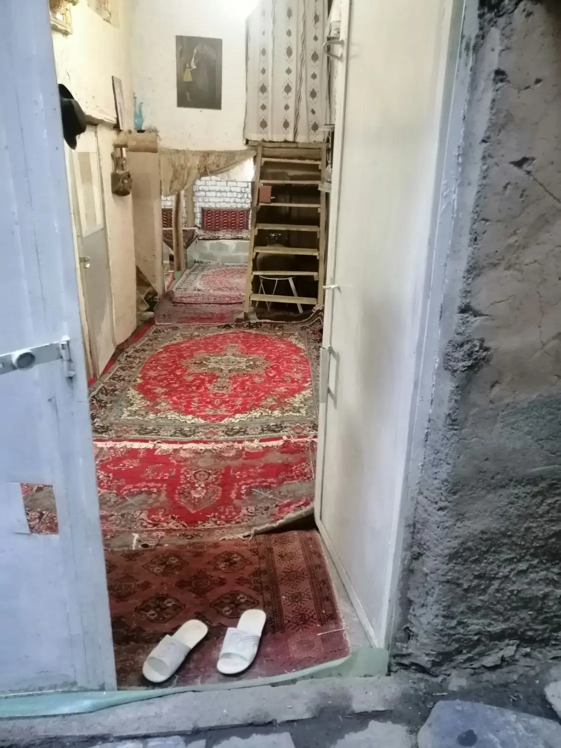 اجاره تخت و سوییت اذغد