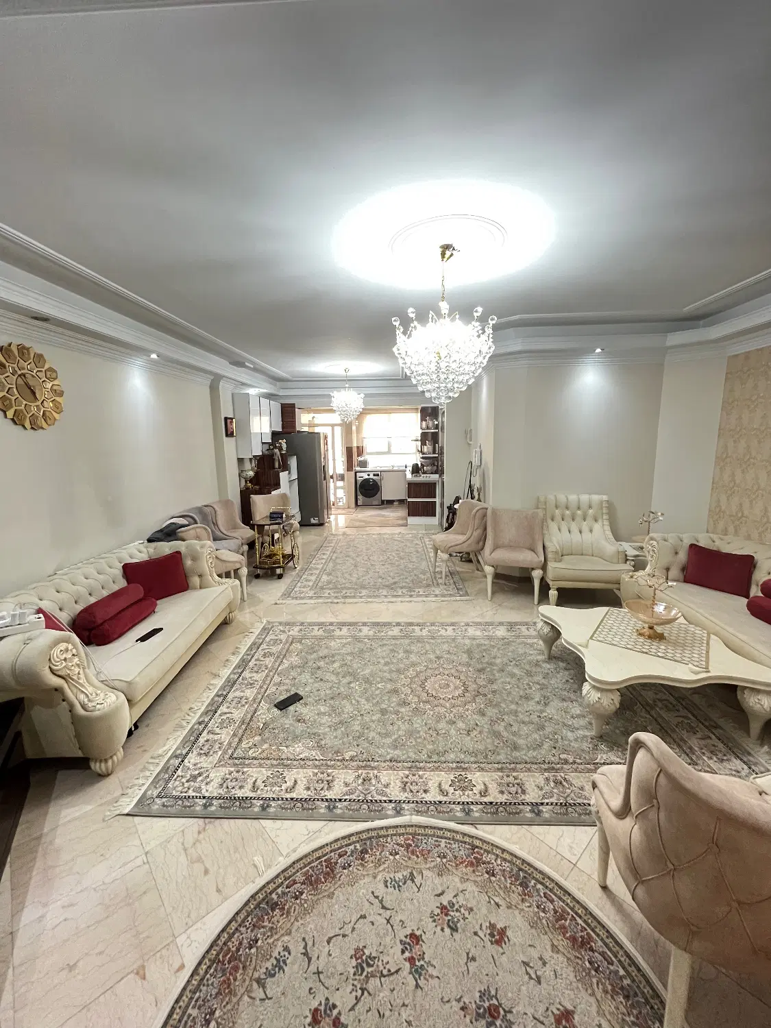 ۸۳ متر،دو خواب،اردیبهشت شمالی
