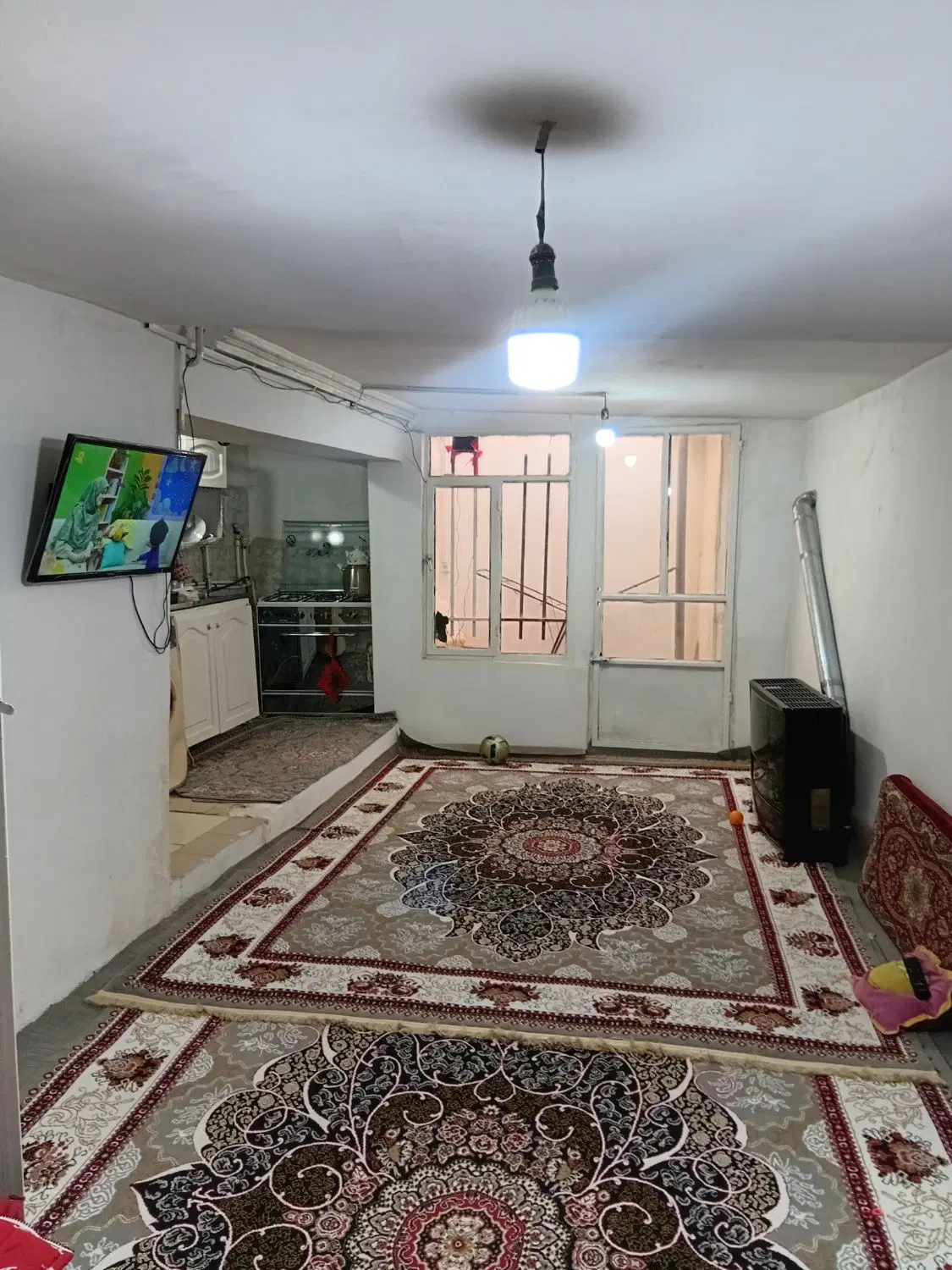 زیر‌زمین