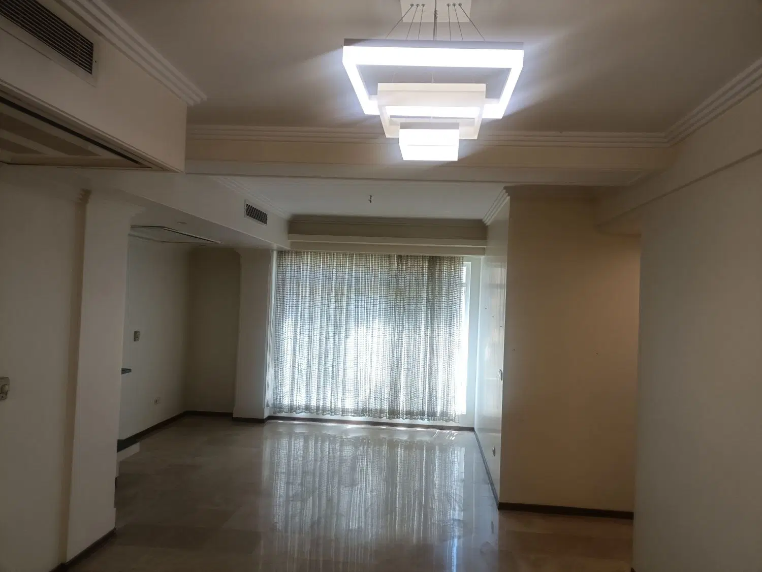 گلستان جنوبی 120 متر 2خوابه بسیار تمیز